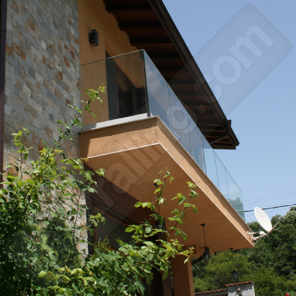 стъклени парапети